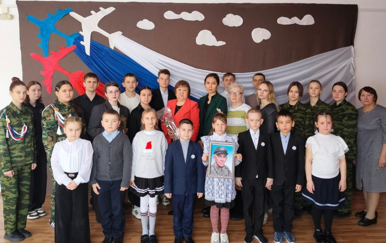 Час памяти «Нет героев от рождения, они рождаются в бою».